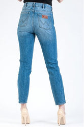 WRANGLER RETRO SLIM DAMSKIE SPODNIE JEANSOWE RETRO BLUE W239GW071 112127894